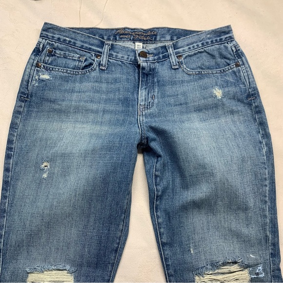 ABERCROMBIE & FITCH DISTRESSED JEANS - Picture 2 of 16
